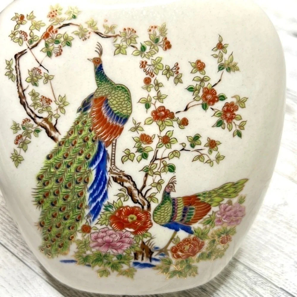 Japanese Vintage Beige Oval Peacock Vase
